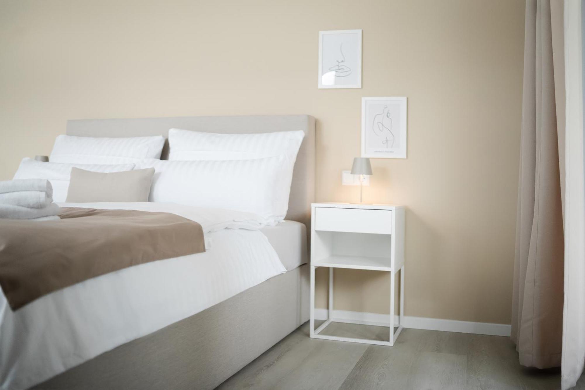 Lamiacasa Grande 140Qm Family-Business Groups-Airport-Fair-Uni-Base Apartment Stuttgart Bagian luar foto